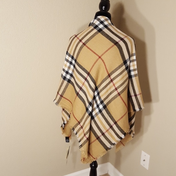 NWT V.FRAAS Women's Brown Plaid Square Wrap - Picture 3 of 7